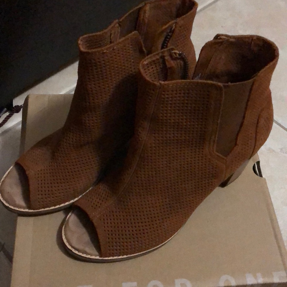 TOMS Majorca Booties